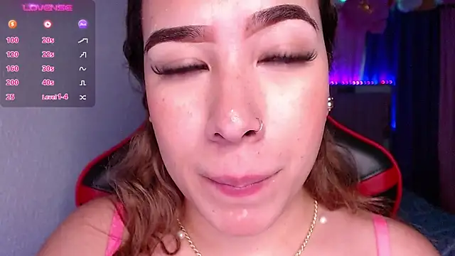 leahtemptation3 online show from December 10, 1:54 am