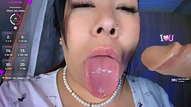 leahtemptation3 online show from October 12, 8:24 am