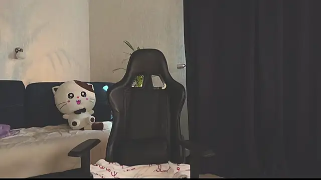 Snapshot of hotexclusive_ chatting on March 15, 7:53 am hotexclusive  online show from March 15, 7:53 am