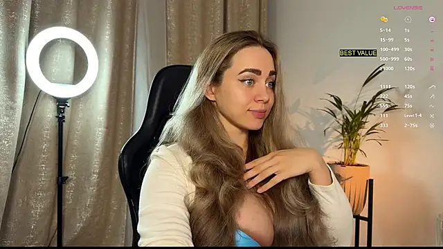 Snapshot of hotexclusive_ chatting on October 7, 7:33 pm hotexclusive  online show from October 7, 7:33 pm