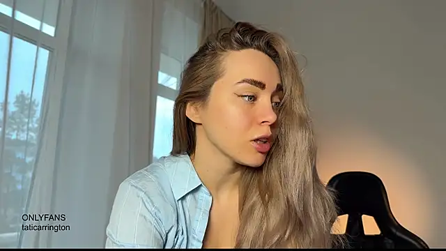 Snapshot of hotexclusive_ chatting on November 3, 4:47 am hotexclusive  online show from November 3, 4:47 am