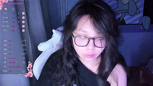 Snapshot of maydaykimmy chatting on January 10, 9:42 pm maydaykimmy online show from January 10, 9:42 pm