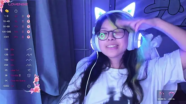 Snapshot of maydaykimmy chatting on March 9, 2:50 am maydaykimmy online show from March 9, 2:50 am