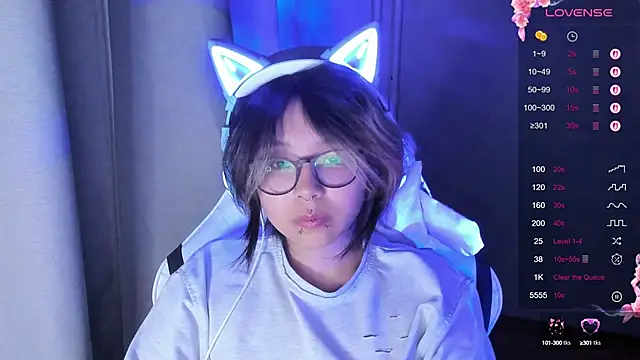 Snapshot of maydaykimmy chatting on September 20, 9:49 pm maydaykimmy online show from September 20, 9:49 pm