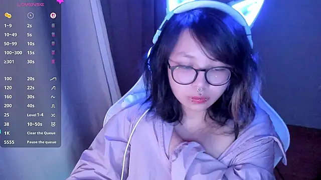 maydaykimmy online show from April 22, 12:35 am