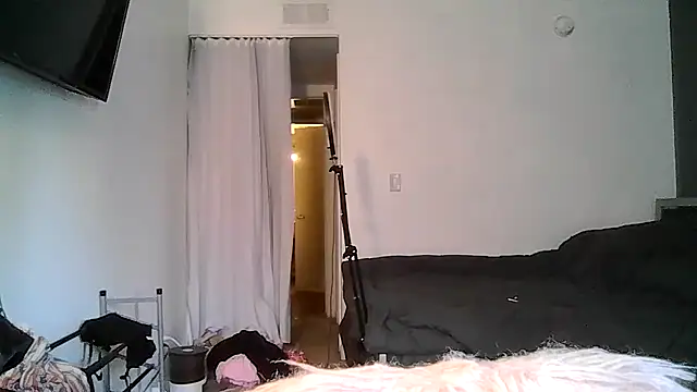 goddessdaisysky online show from April 16, 3:46 pm