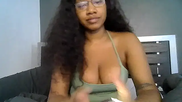 Snapshot of goddessdaisysky chatting on June 4, 4:46 pm goddessdaisysky online show from June 4, 4:46 pm