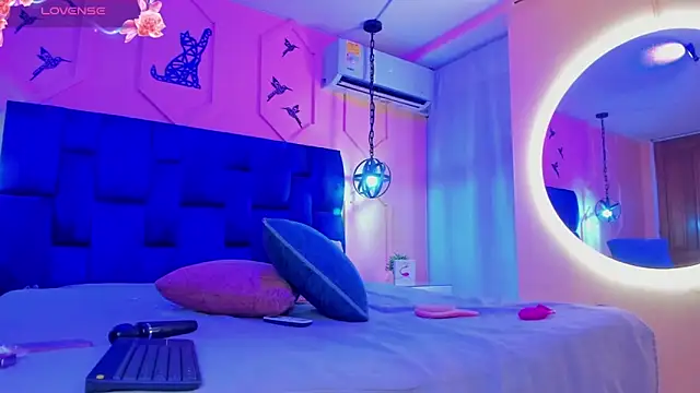 Atenea cute21 online show from January 10, 7:25 am