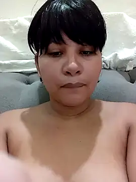 Snapshot of Yara0k chatting on February 10, 11:15 am Yara0k online show from February 10, 11:15 am