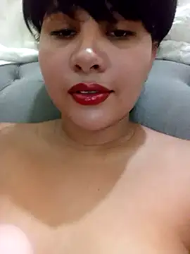 Snapshot of Yara0k chatting on February 10, 2:16 pm Yara0k online show from February 10, 2:16 pm