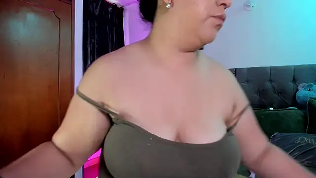 Melody bonnie online show from March 14, 12:10 pm