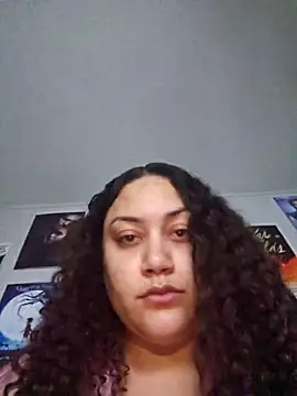 honeeyyy pot online show from March 14, 7:15 am