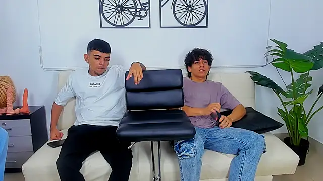 Crazy nigth01 online show from February 13, 7:21 pm