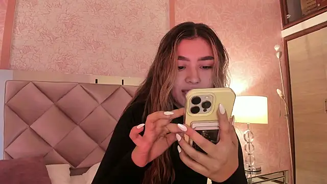 Arianavillada online show from December 4, 3:27 am