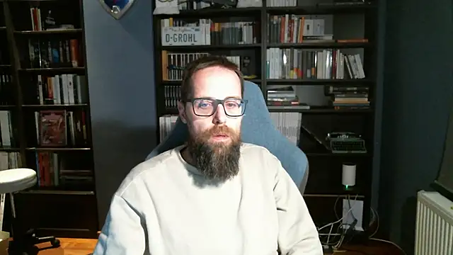 Snapshot of MeSteff chatting on March 16, 12:01 am MeSteff online show from March 16, 12:01 am