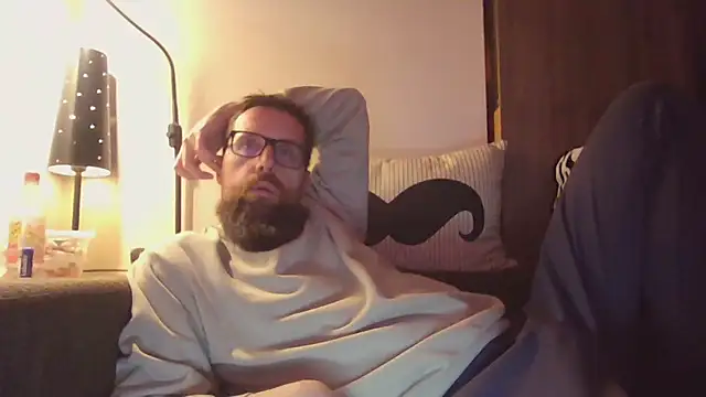 Snapshot of MeSteff chatting on March 21, 8:29 pm MeSteff online show from March 21, 8:29 pm