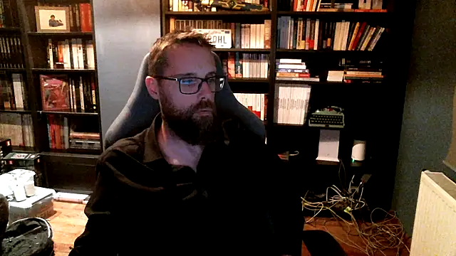 Snapshot of MeSteff chatting on October 12, 5:23 pm MeSteff online show from October 12, 5:23 pm