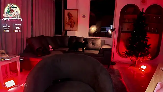 misschloe   online show from December 24, 11:55 pm