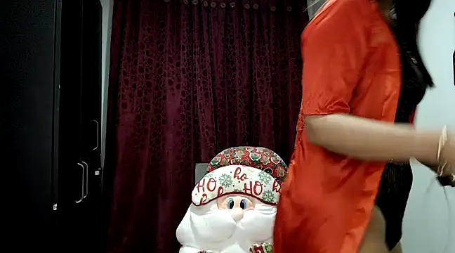 Snapshot of ZajiraShane chatting on December 28, 4:30 am ZajiraShane online show from December 28, 4:30 am