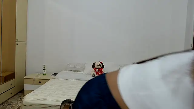 Snapshot of ZajiraShane chatting on October 9, 8:23 am ZajiraShane online show from October 9, 8:23 am