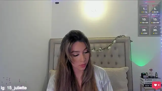 Snapshot of kristy_calderon chatting on May 2, 1:32 am kristy calderon online show from May 2, 1:32 am