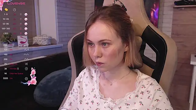 lucy mirror online show from October 9, 8:51 pm