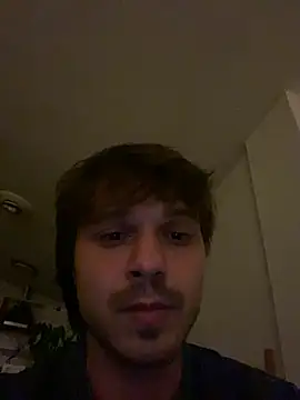 oguuxum online show from April 12, 9:20 pm