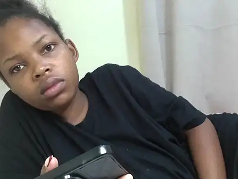 Snapshot of queen-sasha chatting on February 3, 5:27 am queen-sasha online show from February 3, 5:27 am