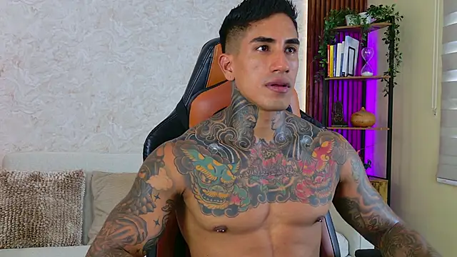 AdanReilly online show from September 26, 8:24 pm