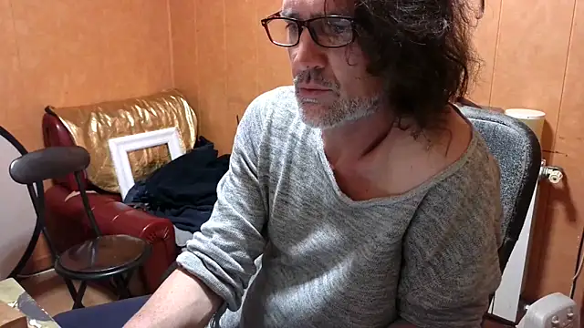 Lia Y PatrickX online show from November 11, 2:22 am