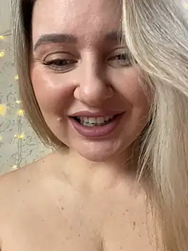 LadyLolyPop  online show from January 5, 4:58 am