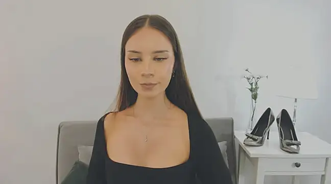 EmilyDarling online show from February 16, 10:10 am