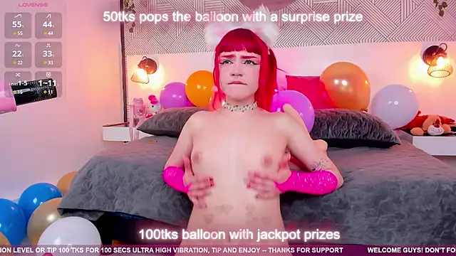 Snapshot of Tiny__Emmy chatting on December 22, 8:58 pm Tiny Emmy online show from December 22, 8:58 pm