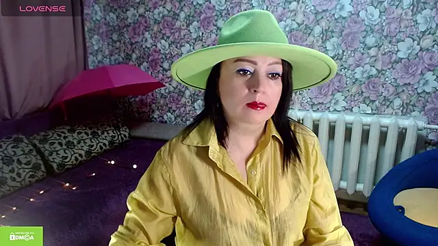 Julia-ru online show from November 18, 9:08 pm