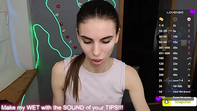 Snapshot of EmmyGreans chatting on February 8, 9:46 am EmmyGreans online show from February 8, 9:46 am