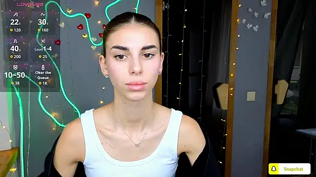 EmmyGreans online show from September 19, 5:42 am