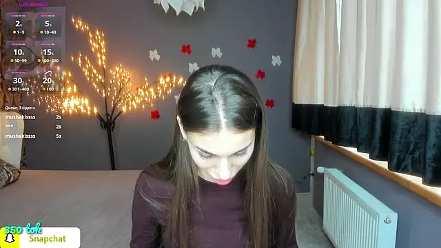 EmmyGreans online show from February 14, 6:43 am