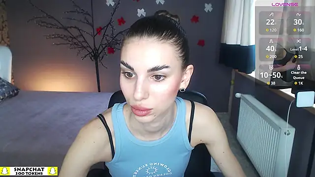 EmmyGreans online show from March 31, 5:52 am