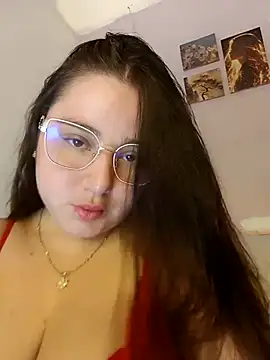 Snapshot of LunaGil1 chatting on March 13, 2:12 pm LunaGil1 online show from March 13, 2:12 pm