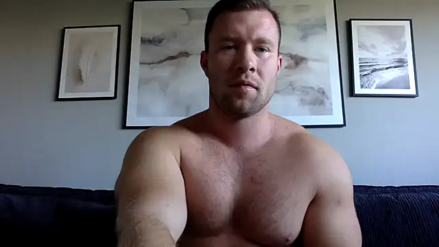 Snapshot of swekingxx chatting on September 24, 8:28 am swekingxx online show from September 24, 8:28 am