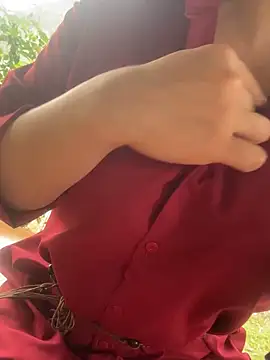 May-Squirt online show from April 4, 6:00 am