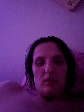 Snapshot of FuckMeDaddy9900 chatting on February 19, 8:21 am FuckMeDaddy9900 online show from February 19, 8:21 am