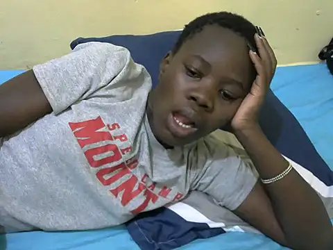 hey its andreana online show from January 25, 9:35 pm