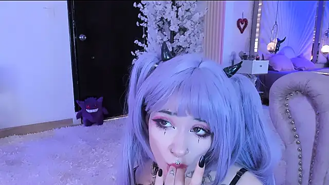 zephirahabney online show from February 28, 1:47 pm