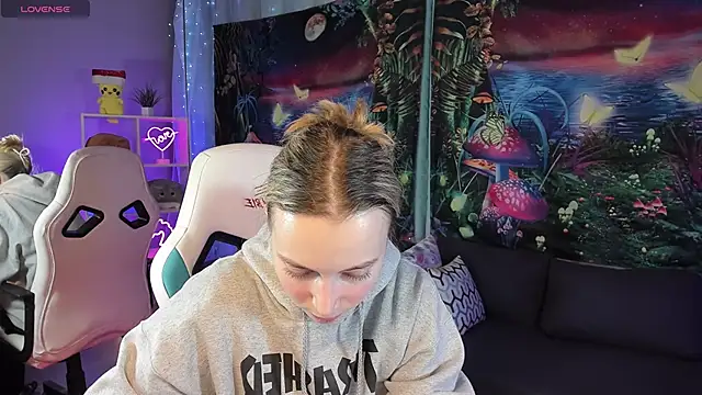 Snapshot of TiffanyBatson chatting on February 24, 7:55 am TiffanyBatson online show from February 24, 7:55 am