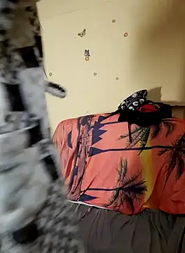 Snapshot of AntoniaHottie chatting on January 24, 9:49 am AntoniaHottie online show from January 24, 9:49 am