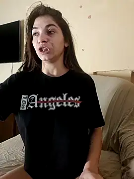 Snapshot of AntoniaHottie chatting on February 4, 8:35 am AntoniaHottie online show from February 4, 8:35 am