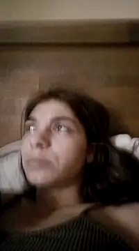 Snapshot of AntoniaHottie chatting on February 8, 12:17 pm AntoniaHottie online show from February 8, 12:17 pm