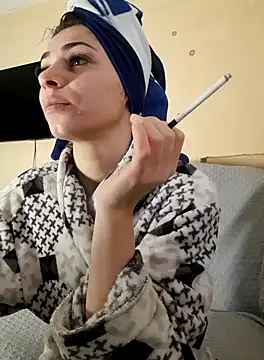 Snapshot of AntoniaHottie chatting on February 19, 6:55 am AntoniaHottie online show from February 19, 6:55 am