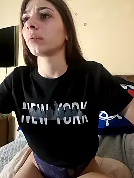 Snapshot of AntoniaHottie chatting on March 10, 3:20 pm AntoniaHottie online show from March 10, 3:20 pm